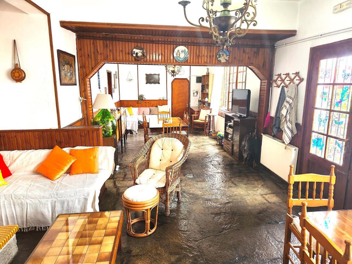 Yalla Chorefto - Hotel & Fun Luaran gambar